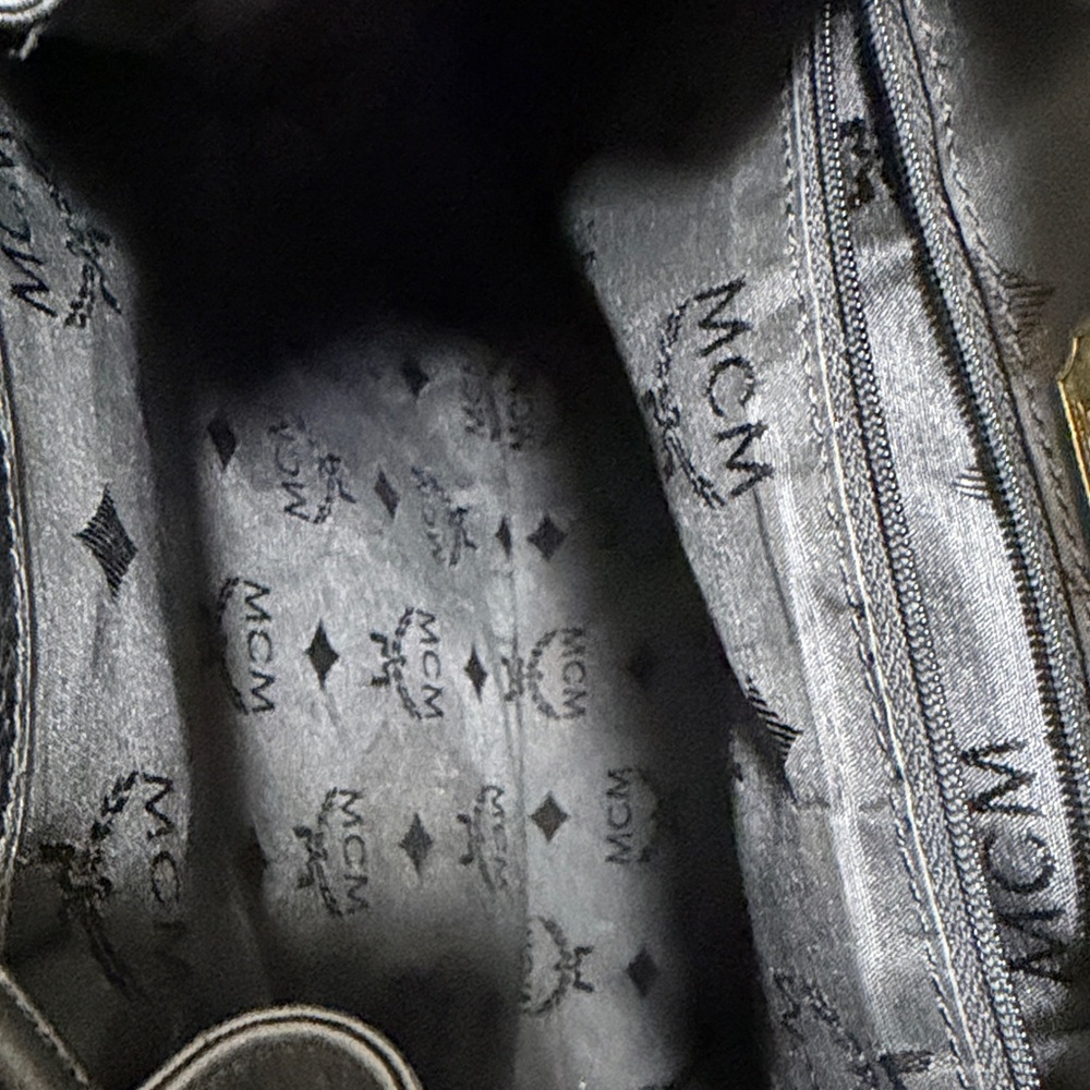 MCM Black Leather Backpack - Made in Germany - Picture 14 of 15